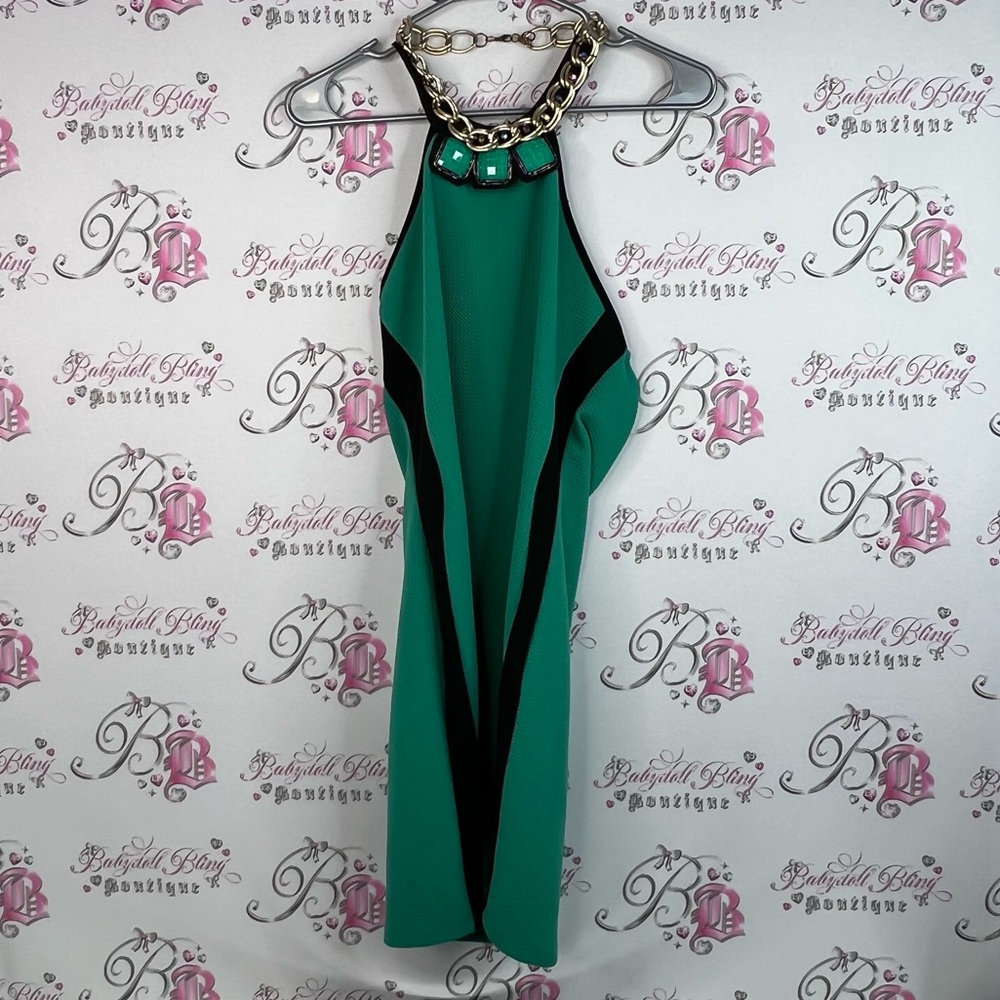 Belinda dress chain necklace detail jewels Chic Backless Green and Black Dress